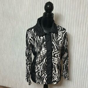 Chico's Zenergy Print Knit Long Sleeve snap front Jacket Size 1(8)
